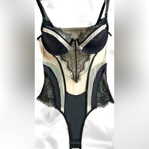 Colorblock sheet Lace Teddy.